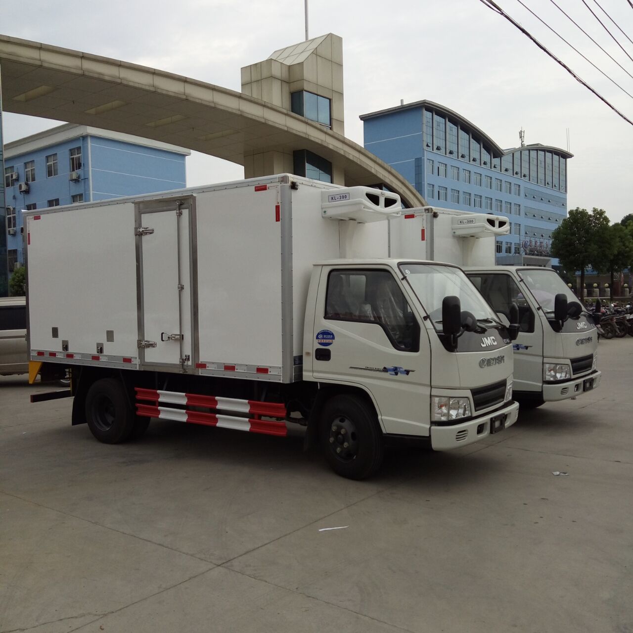 日照市保鮮鮮配送江鈴順達(dá)冷藏車價(jià)格