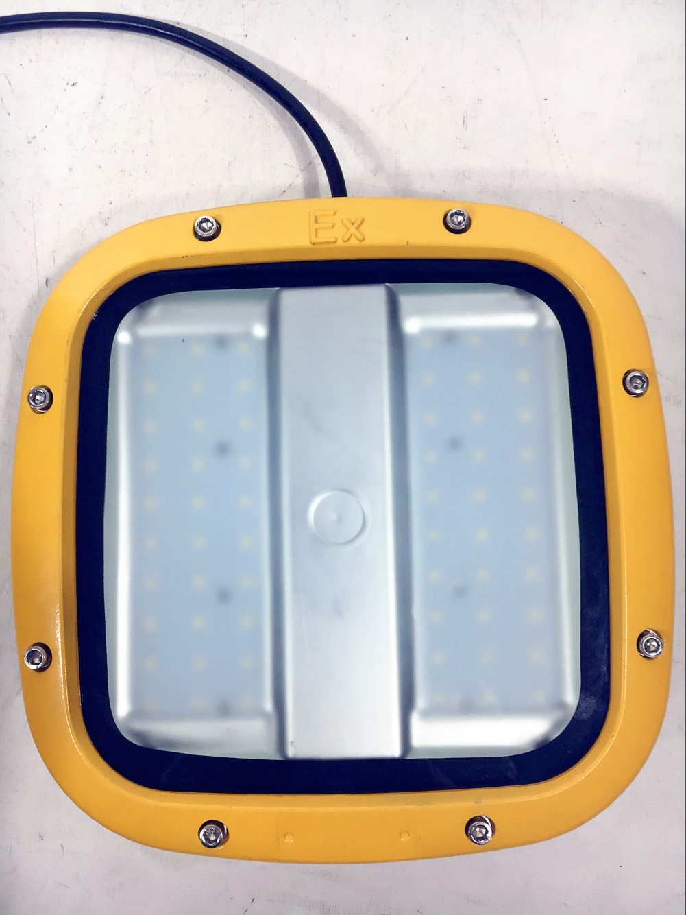 LEDͶ70WUͶLEDͶ70WͶ