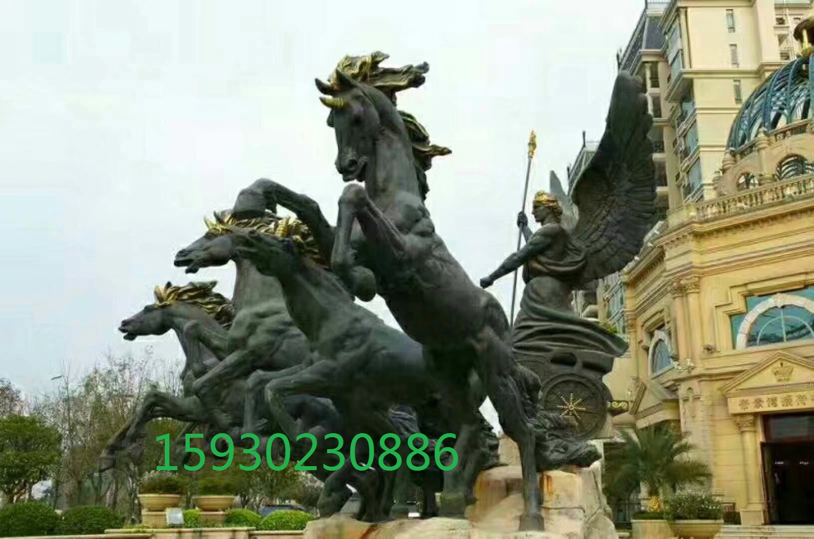 銅雕太陽神阿波羅戰(zhàn)車