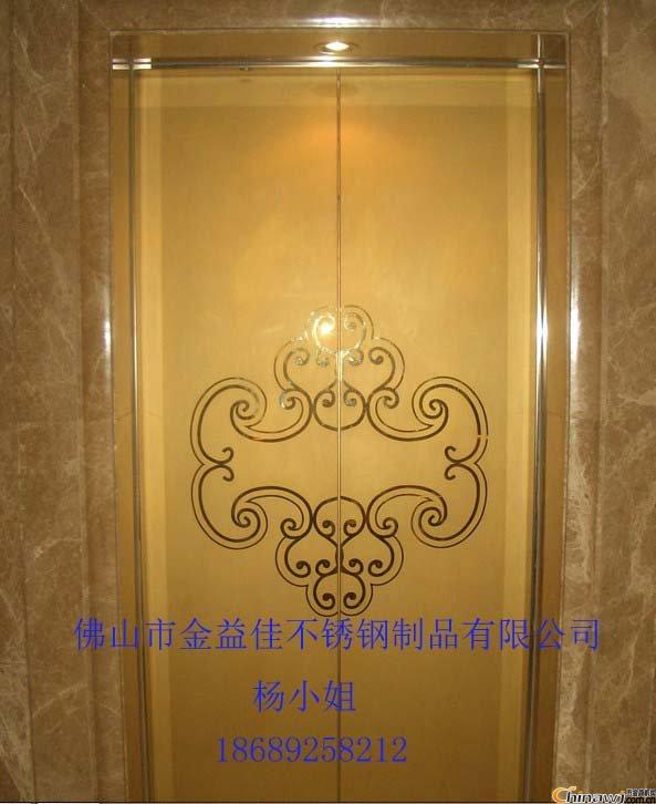 e^ƵС^(q)PIb Rb