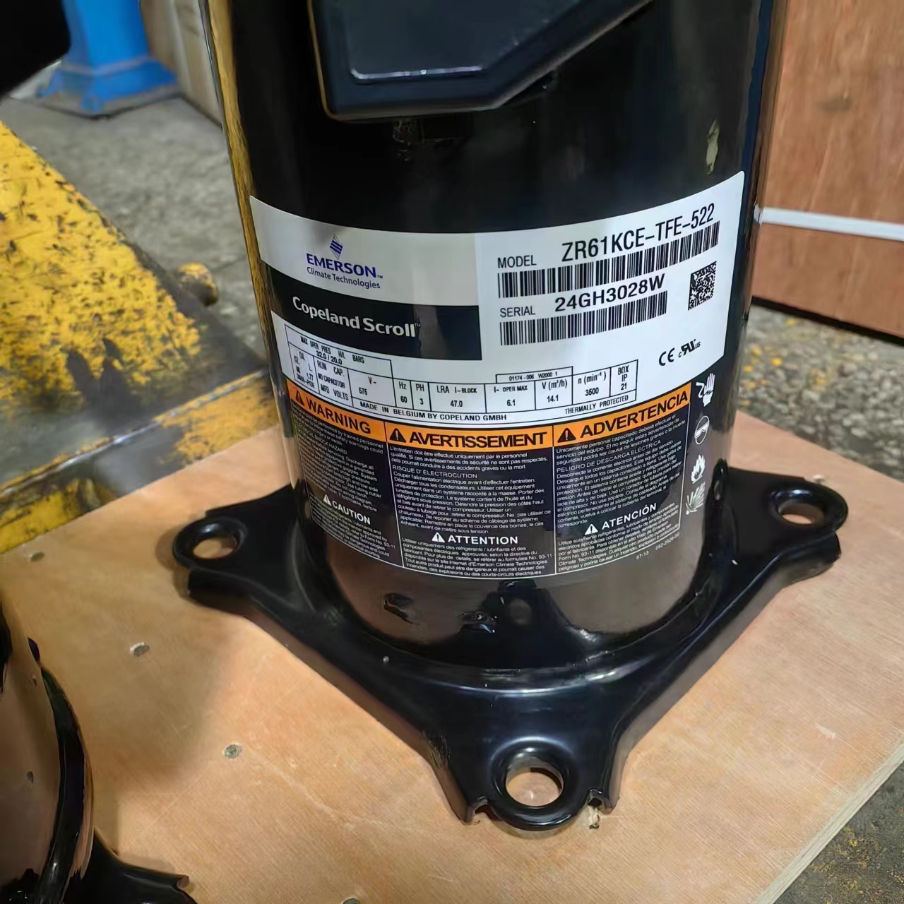 sC(j)ZR61KCE-TFE-522