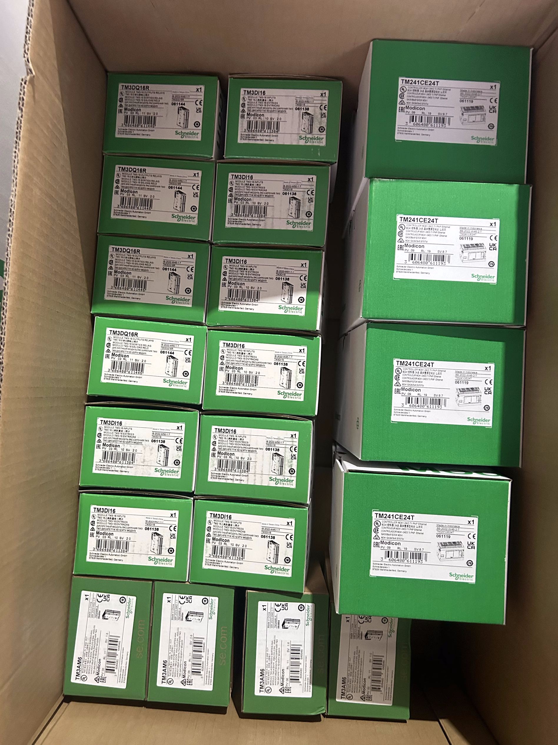 Schneider EGX150 ͨӍW(wng)P(gun) hr(ji)