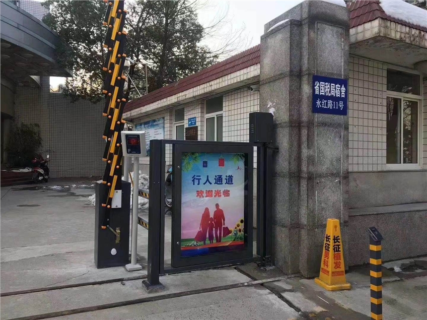 Suͣ܇(chng)lbԄ(dng)܇R(sh)eϵy(tng)