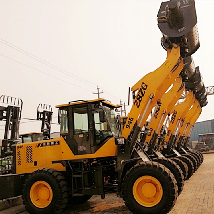 濟(jì)南市山區(qū)修路攪拌斗鏟車移動式攪拌機(jī)