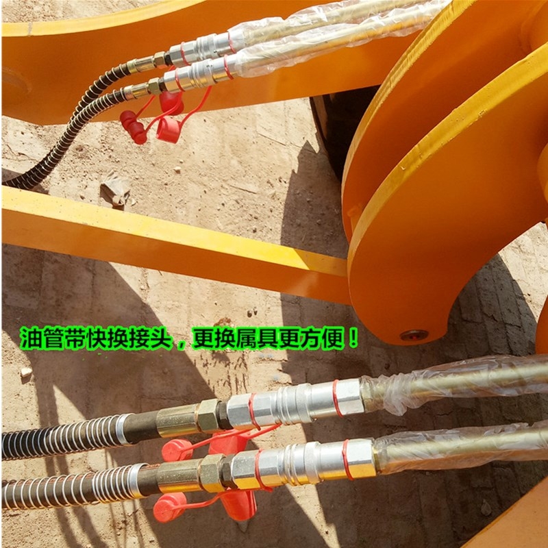 武威市上料攪拌斗鏟車客戶定做鏟車安裝攪拌斗