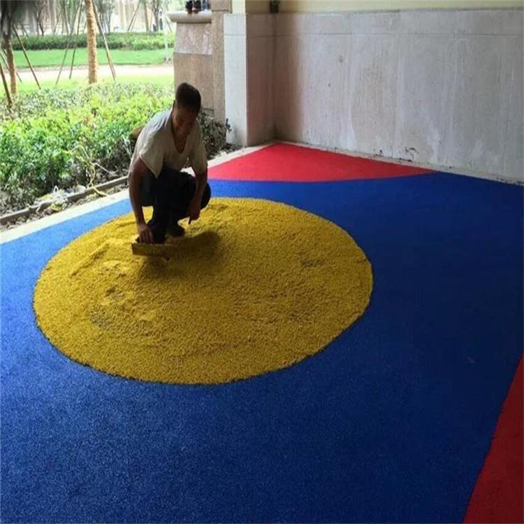 瀘州 透水混凝土材料廠家 壓模地坪材料廠家 透水砼