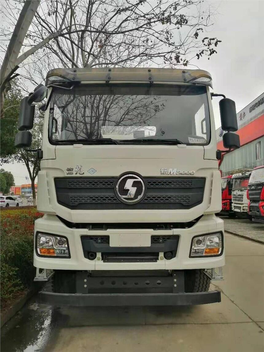 天燃氣后八輪14方水泥攪拌車包戶