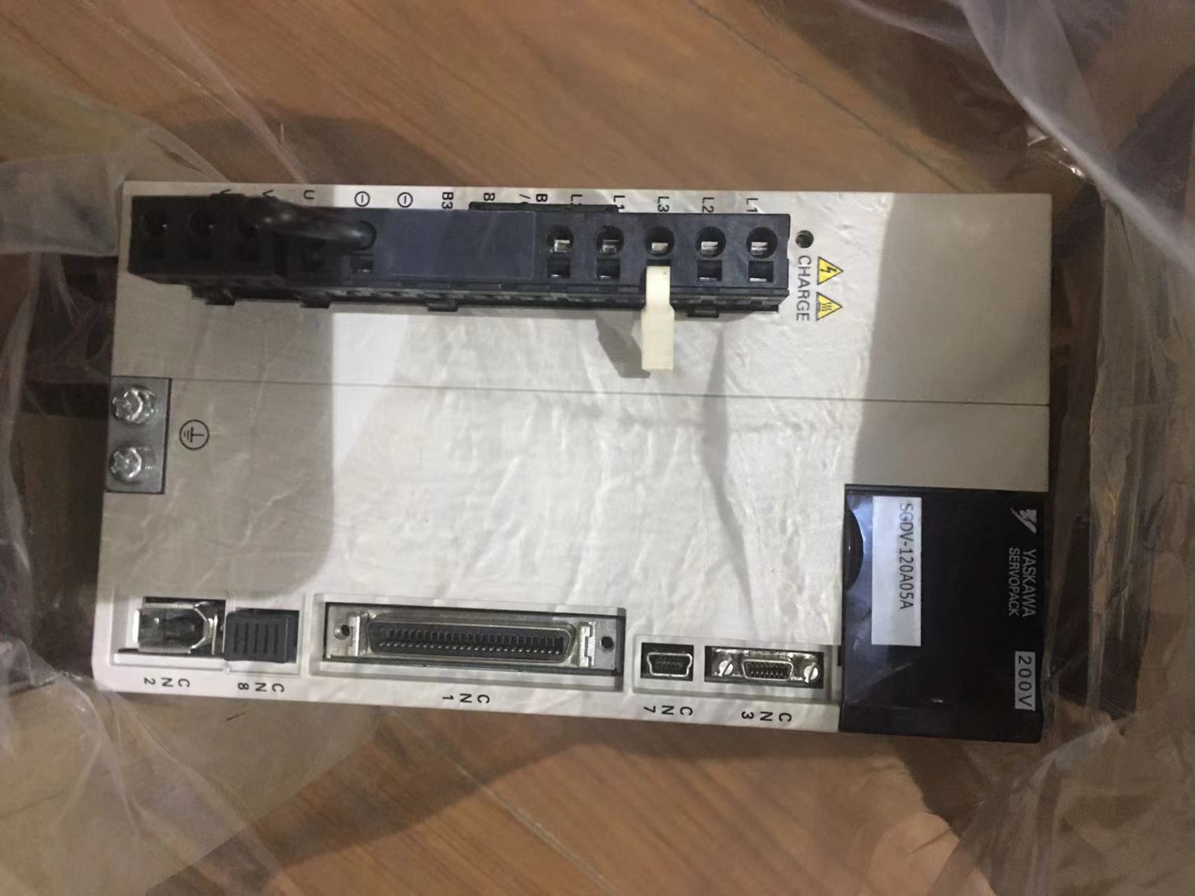 ZONCN׃lZ2200-2R2G 2200W    Z2200-3R7G혿ڳ