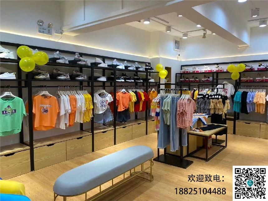 新竹服裝店展示架有限公司 快時尚標(biāo)志km貨架 服裝貨架