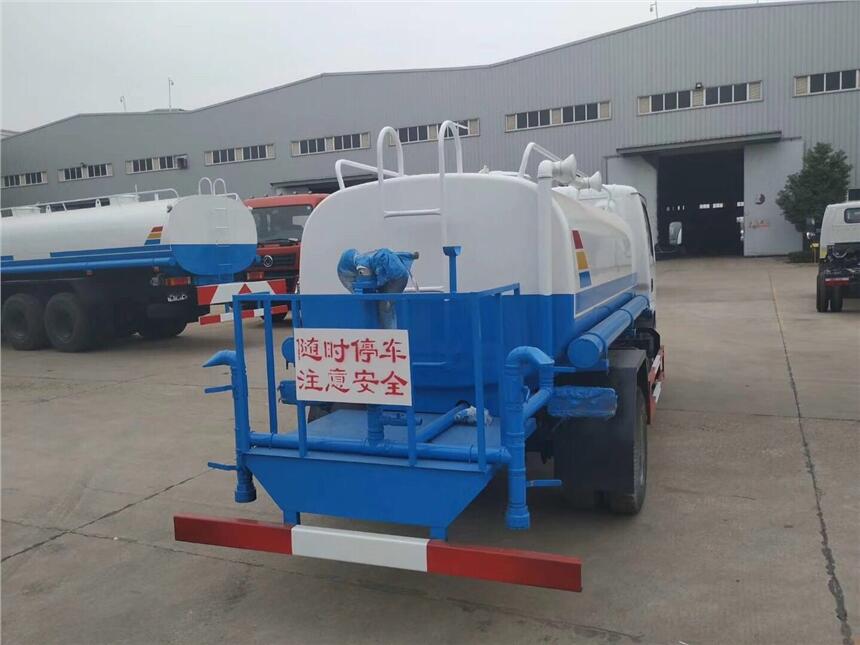 錦州東風隨車吊后八輪270馬力