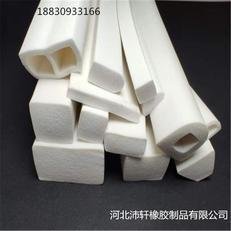 供應(yīng)白色發(fā)泡硅膠密封條支持定做