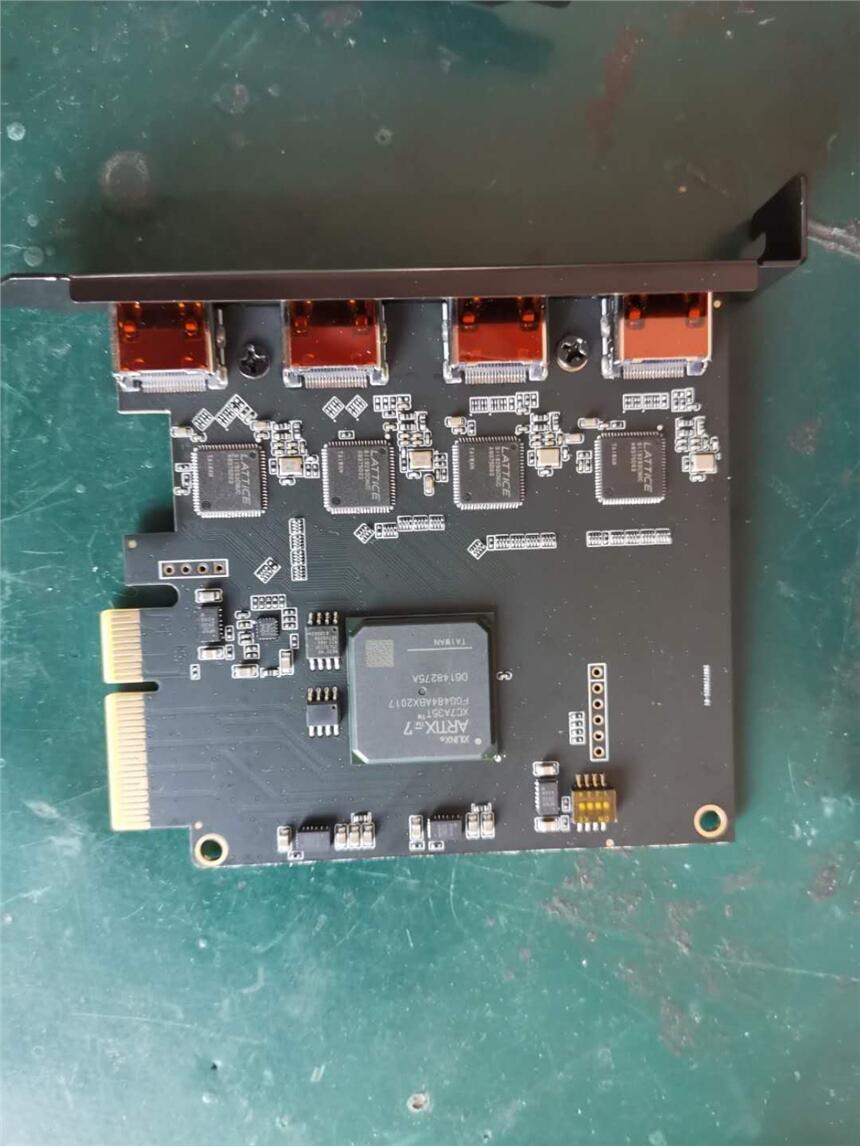 4·HDMID(zhun)PCIEɼ ֧1080P60 ֧directshow