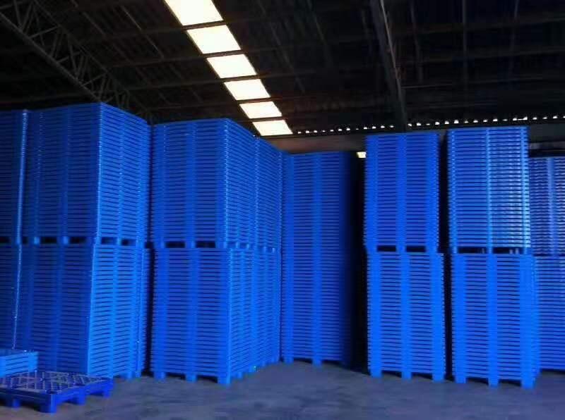 石門塑料托盤銷售金朔塑業(yè)塑料棧板