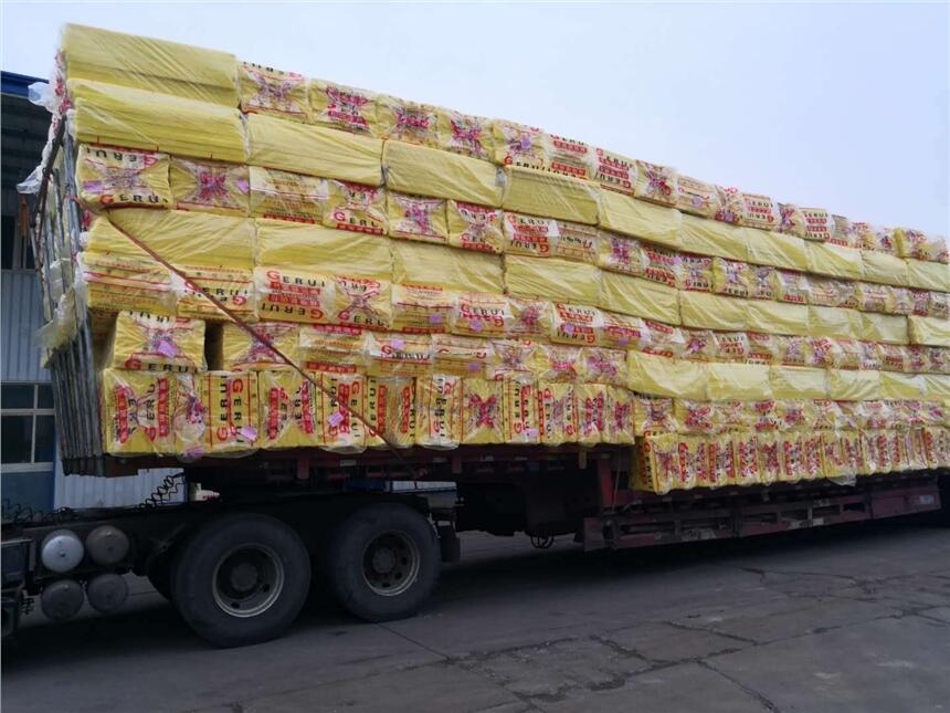 雙鴨山鋼結(jié)構(gòu)玻璃棉5-10厘米可定做