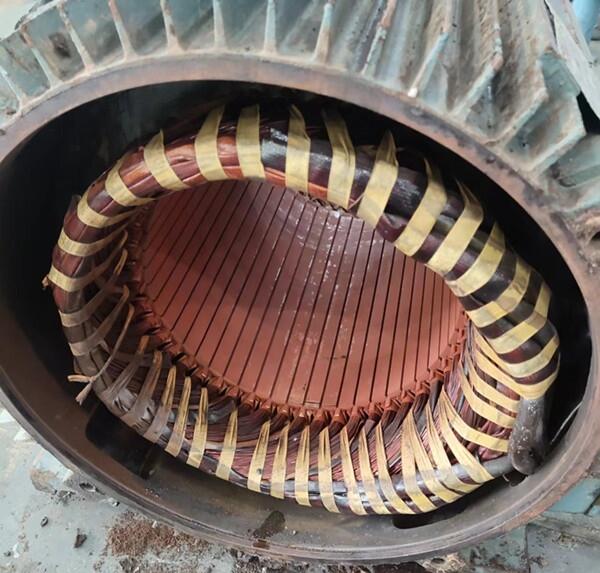 VM(jn)늙C(j)SޱB(yng)QSУ̼ˢˢ