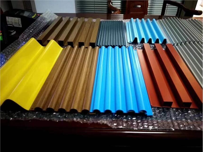 背景墻鋁型材 凹凸波浪型長(zhǎng)城板墻面