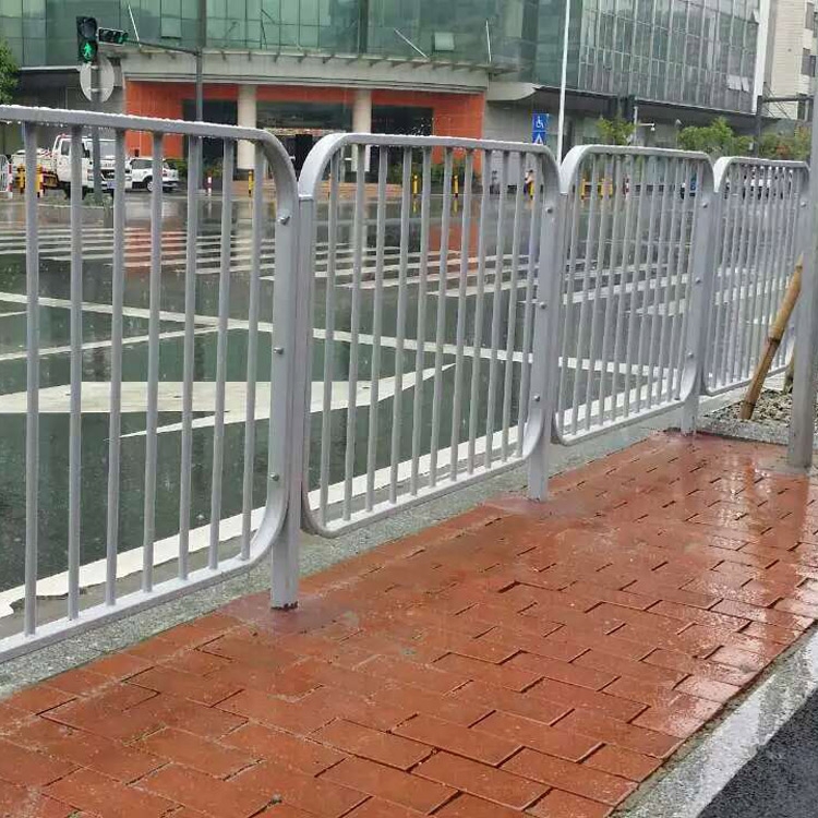 從化人行道欄桿 馬路防撞欄定制 市政交通安全圍欄