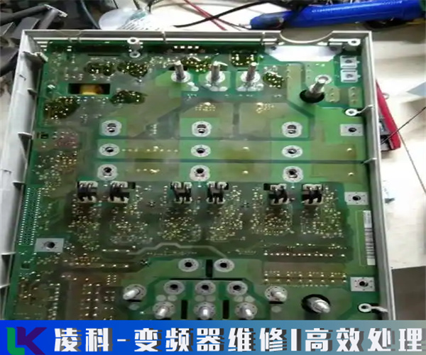點這里SEEKA變頻器維修注意細節(jié)