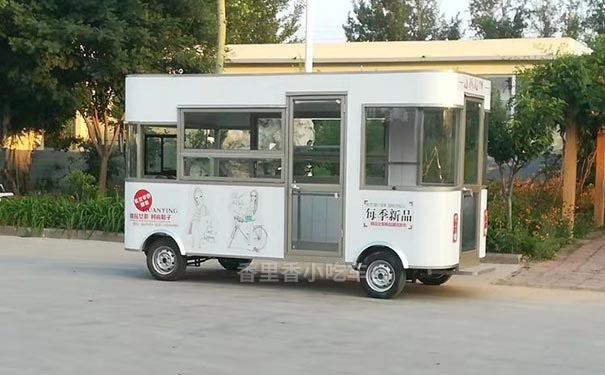 |I(yng)늄(dng)С܇(ch)̓r(ji)D(zhun)׌