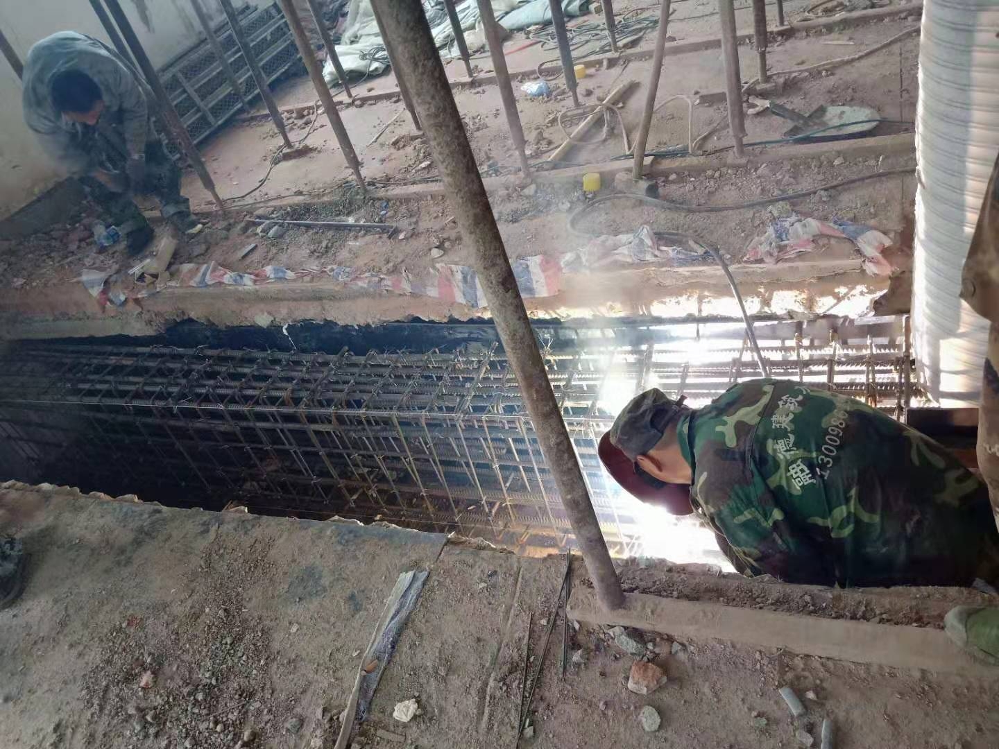 Iӹ̹˾zyb˾ӹʩFꠣ\ź