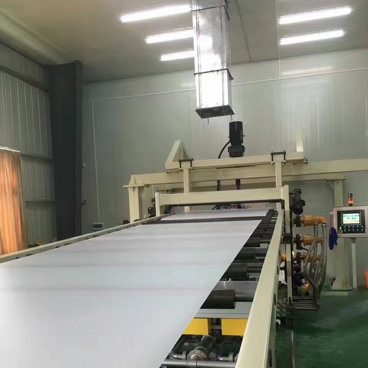 GPPS擴(kuò)散板生產(chǎn)線金緯機(jī)械有機(jī)板設(shè)備導(dǎo)光板擠出設(shè)備