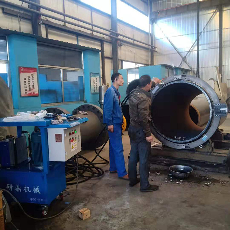 外卡式管道坡口機(jī)無(wú)毛刺切割坡口一體機(jī)分瓣式外部安裝
