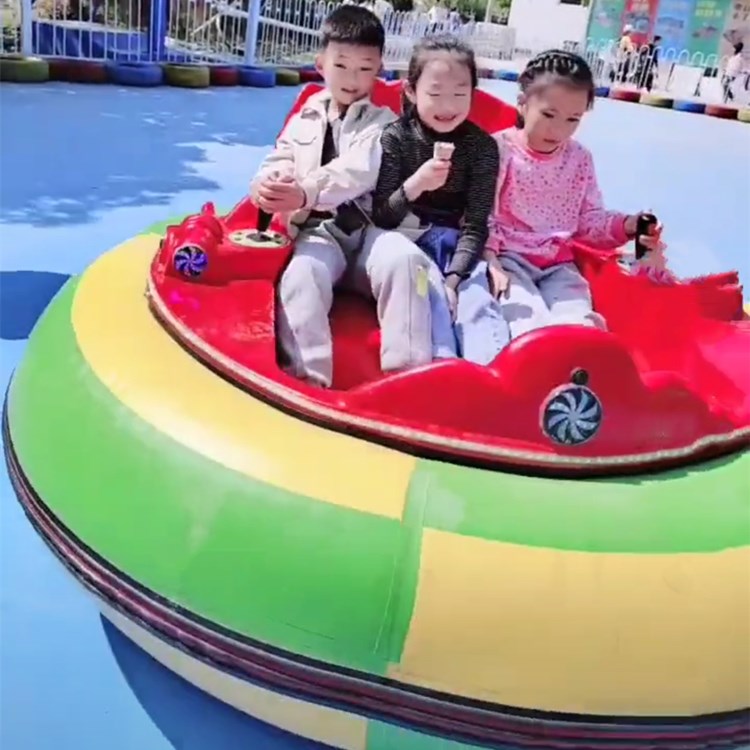 金耀冰上碰碰車景區(qū)滑雪場冰上游樂設(shè)備液壓式雪地轉(zhuǎn)轉(zhuǎn)