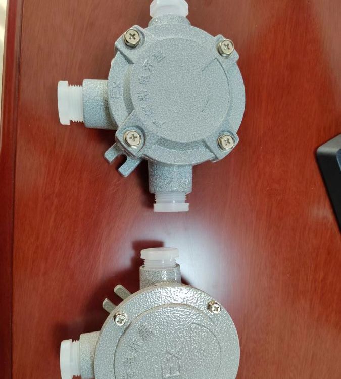 防爆接線盒IIBT6IICT6一通二通三通四通鋁合金不銹鋼碳鋼材質(zhì)