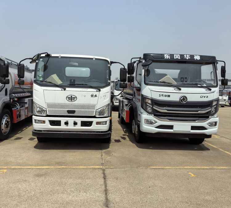 便宜轉讓8噸油罐車解放大柴180馬力發(fā)動機帶合法零售配送手續(xù)