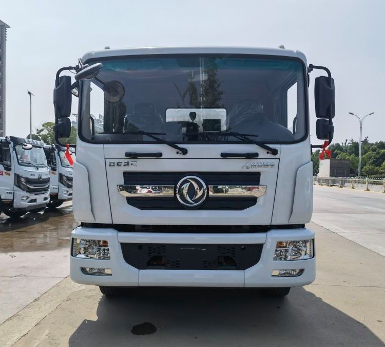 10͹܇|L(fng)D9ȫ¶пɰ܇T