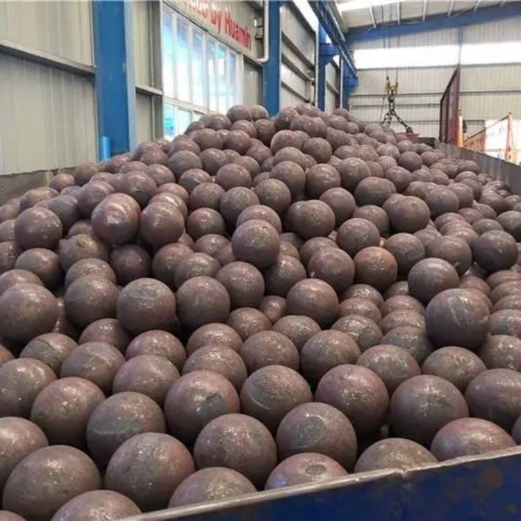 70mm鍛造鋼球,濕式球磨機(jī)使用性價(jià)比高20-160MM鋼球歡迎咨詢