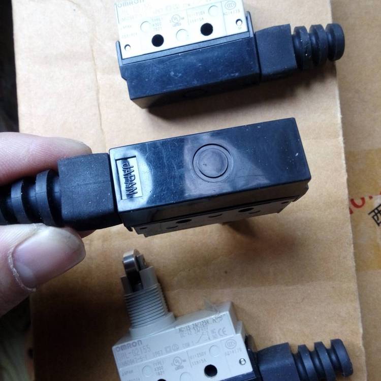 M(jn)ژ幦λ_P(gun)Z4S235-11Z~늉220г60