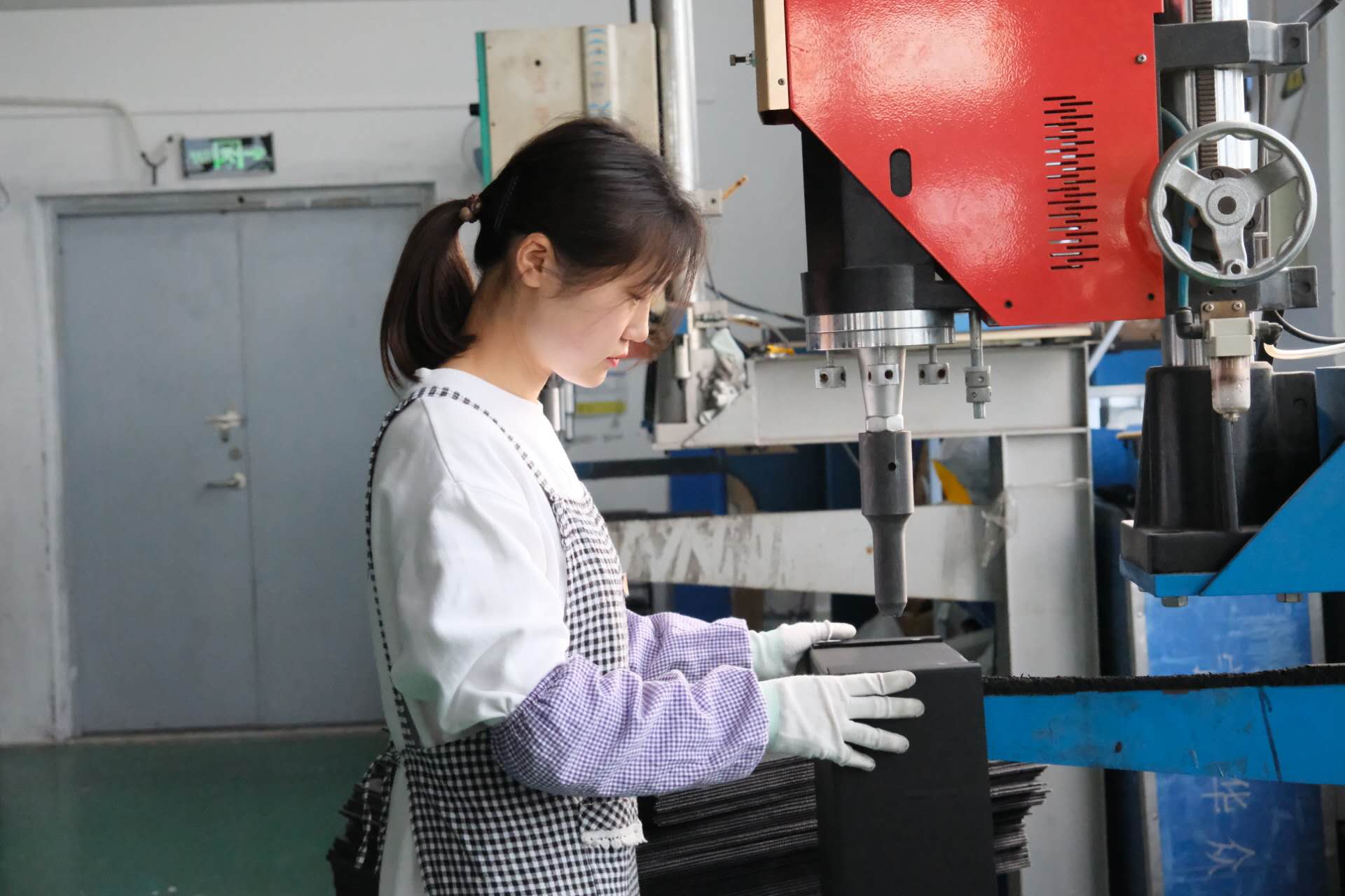 PPпհҰI܇|幤I(y)D(zhun)bppfͨ