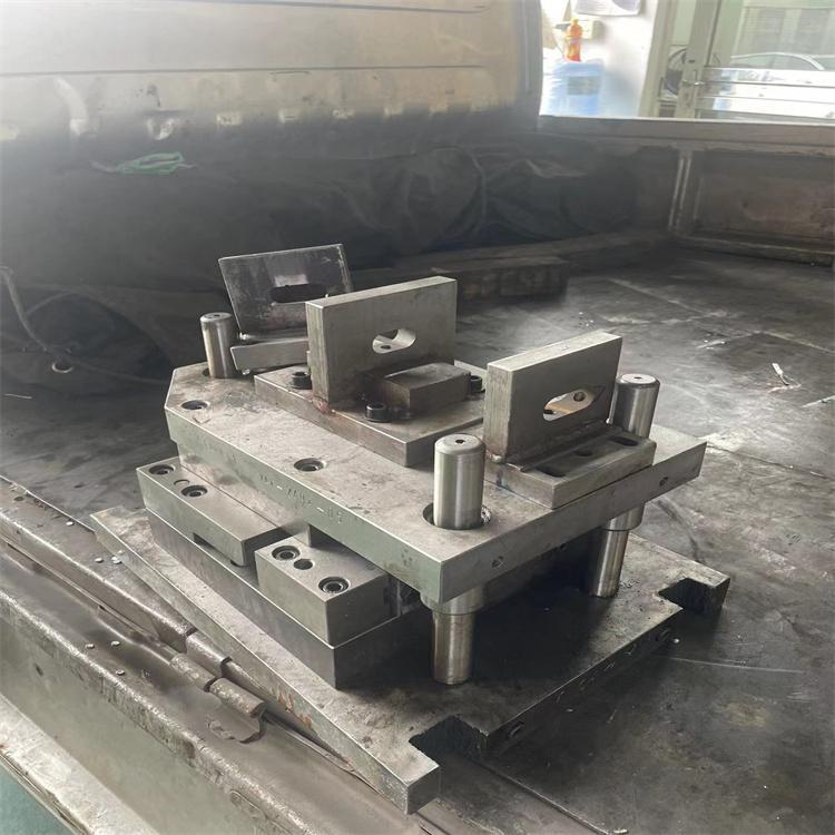 䓛_כ_C(j)a(chn)yĻ@׹C(j)10̖䓴יC(j)