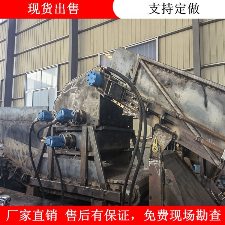 全自動(dòng)割草船配粉碎機(jī)粉碎機(jī)水草收割船
